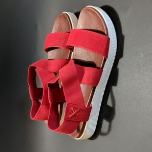 TORRID WOMEN'S RED STRAPPED  SANDALS Size 10